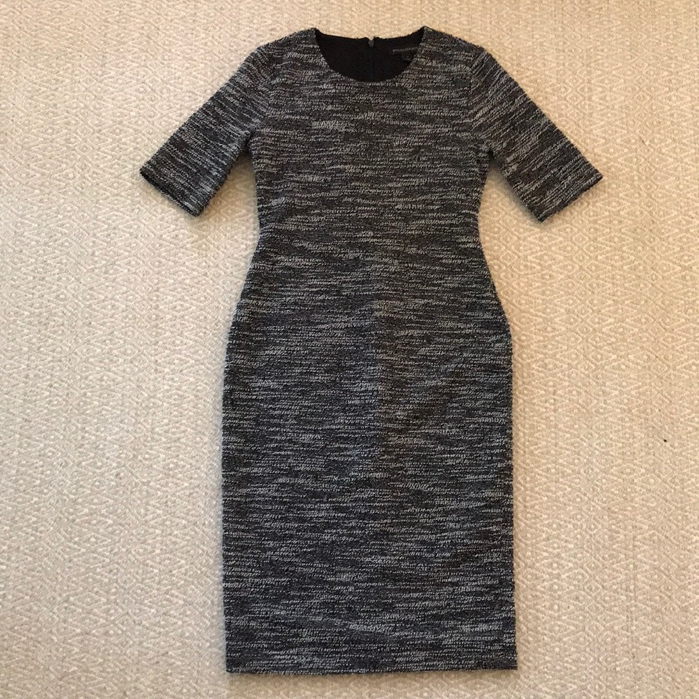 Banana republic Black & white pencil dress. Size 4